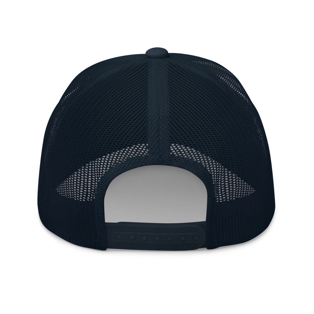 Navy blue cap with an embroidered Kingfisher